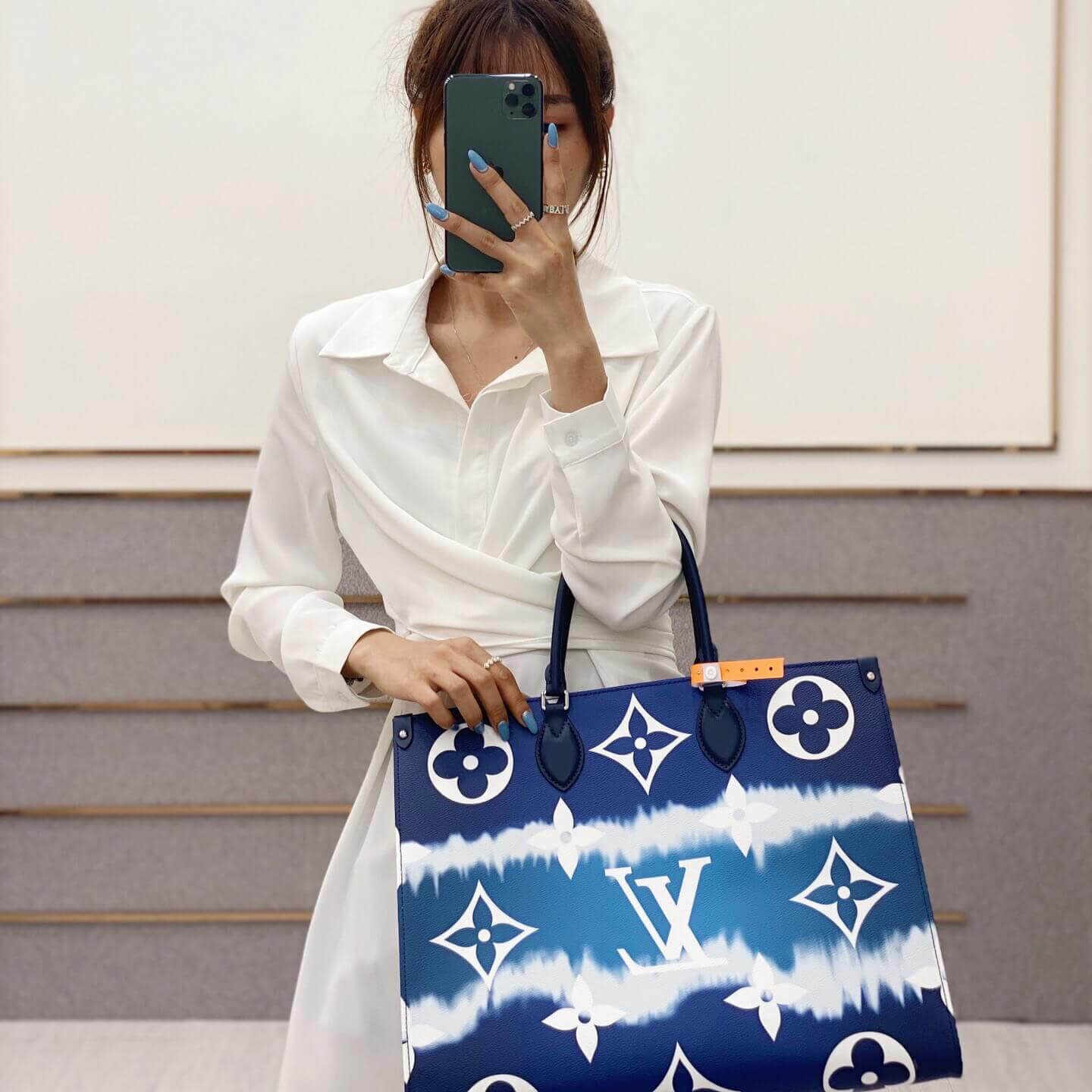 2020春と夏の最新の作品は入手が難しいLV ルイヴィトン オンザゴー 偽物 エスカル M45120